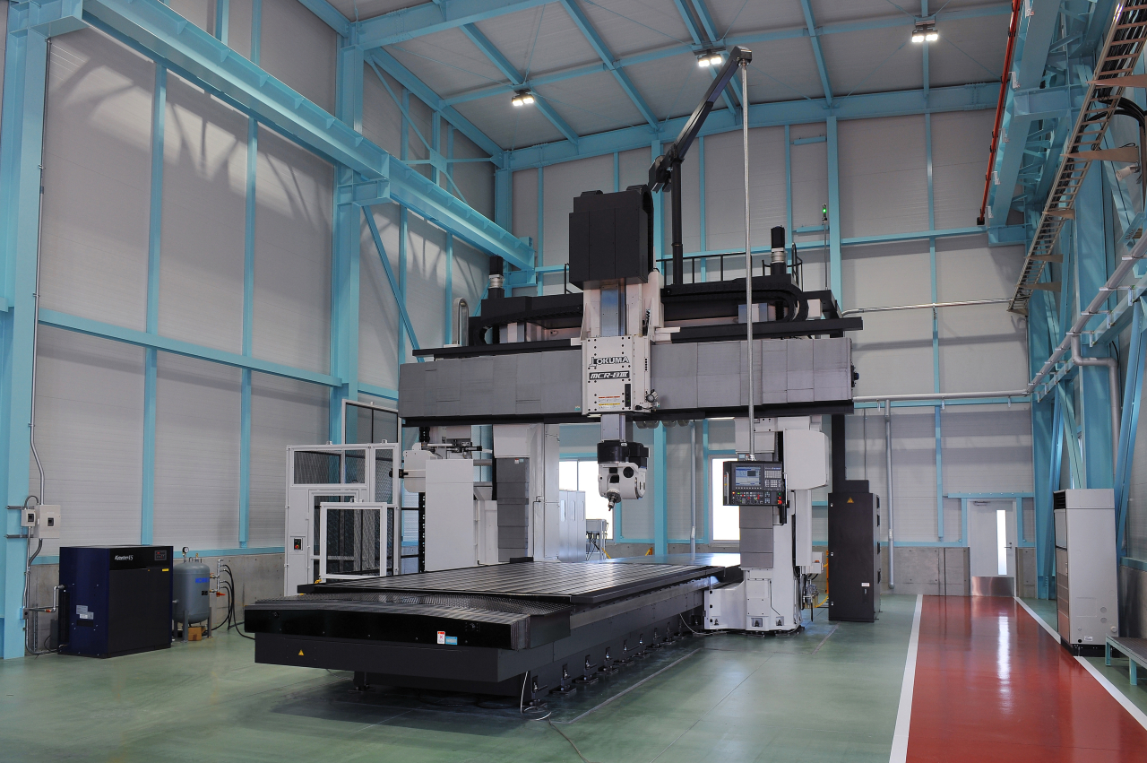 Img4588.SS-25軸加工機